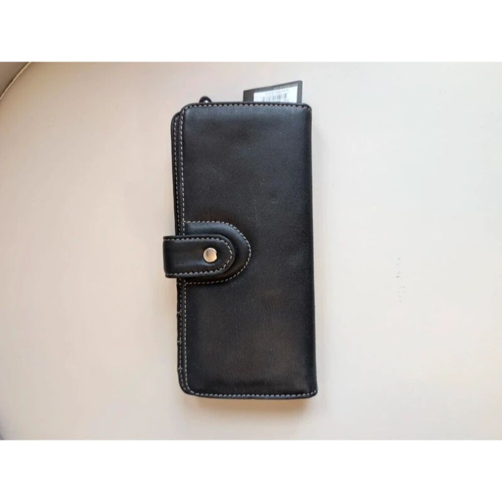 NWT Clarks Black Leather Wallet